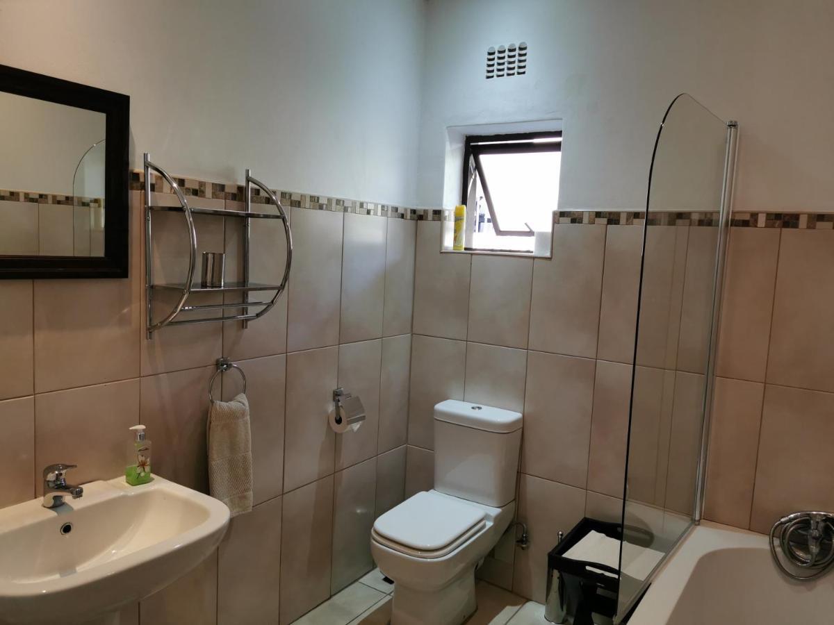 Guest House Mamma Mia Νέλσπρουιτ Εξωτερικό φωτογραφία